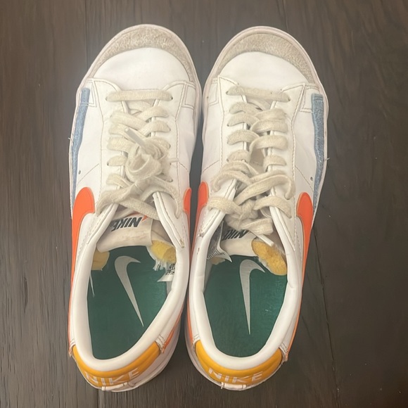 nike blazers - Picture 2 of 4